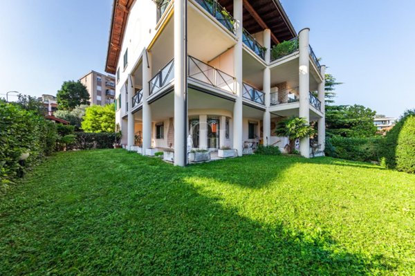 appartamento in vendita a Desenzano del Garda