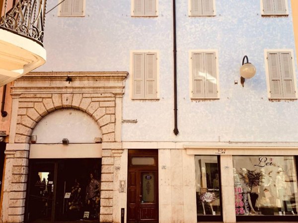 appartamento in vendita a Desenzano del Garda