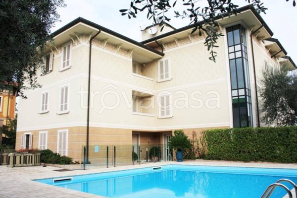 appartamento in vendita a Desenzano del Garda