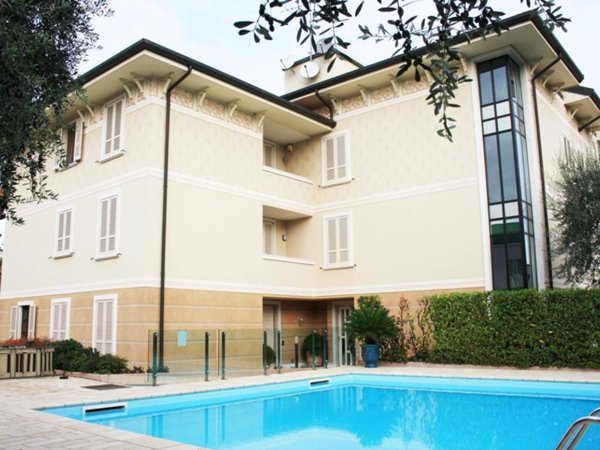 appartamento in vendita a Desenzano del Garda