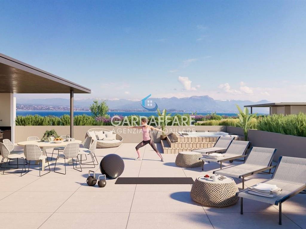 appartamento in vendita a Desenzano del Garda in zona Rivoltella