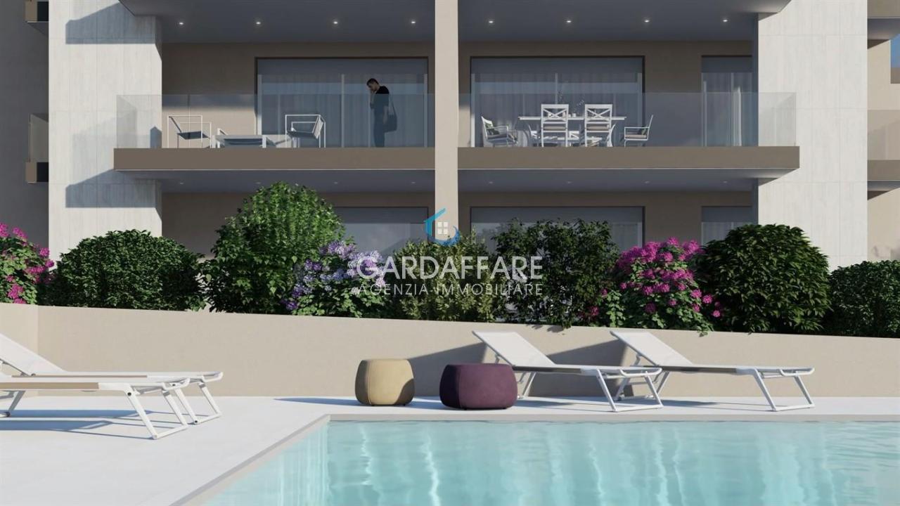 appartamento in vendita a Desenzano del Garda in zona Rivoltella