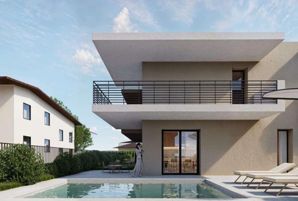 casa indipendente in vendita a Desenzano del Garda