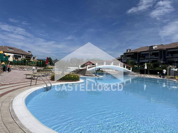 appartamento in vendita a Desenzano del Garda in zona Rivoltella