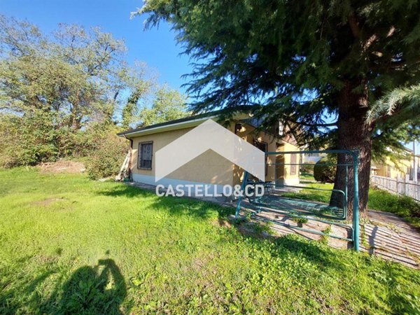 casa indipendente in vendita a Desenzano del Garda