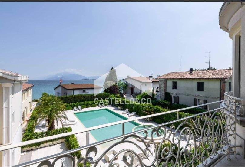 appartamento in vendita a Desenzano del Garda