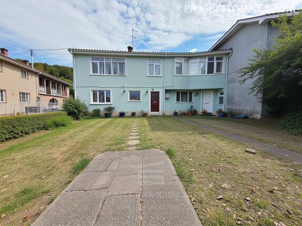 casa indipendente in vendita a Desenzano del Garda