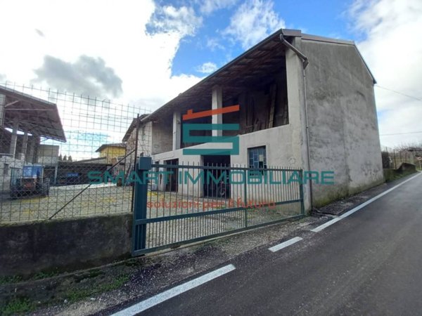 locale commerciale in vendita a Desenzano del Garda