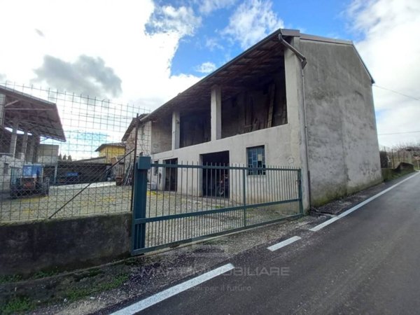 locale commerciale in vendita a Desenzano del Garda
