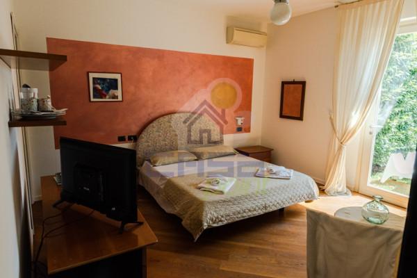 casa indipendente in vendita a Desenzano del Garda