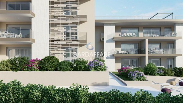 appartamento in vendita a Desenzano del Garda in zona Rivoltella