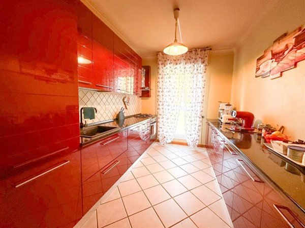 appartamento in vendita a Desenzano del Garda in zona Rivoltella