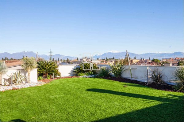 appartamento in vendita a Desenzano del Garda