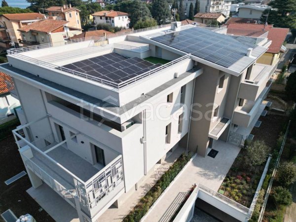appartamento in vendita a Desenzano del Garda