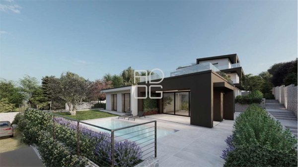 casa indipendente in vendita a Desenzano del Garda