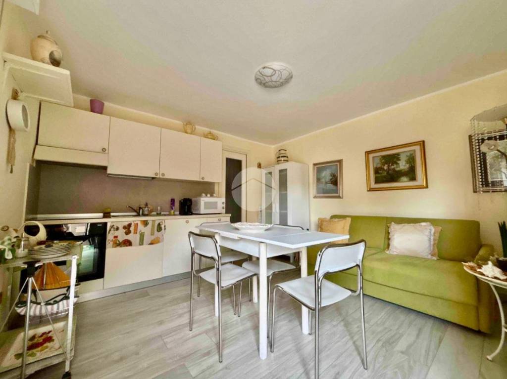 appartamento in vendita a Desenzano del Garda