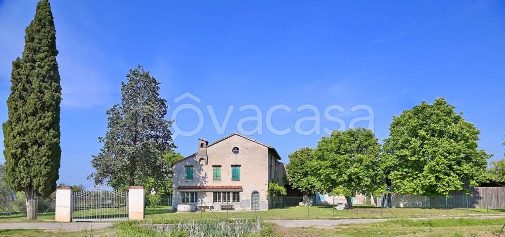 casa indipendente in vendita a Desenzano del Garda