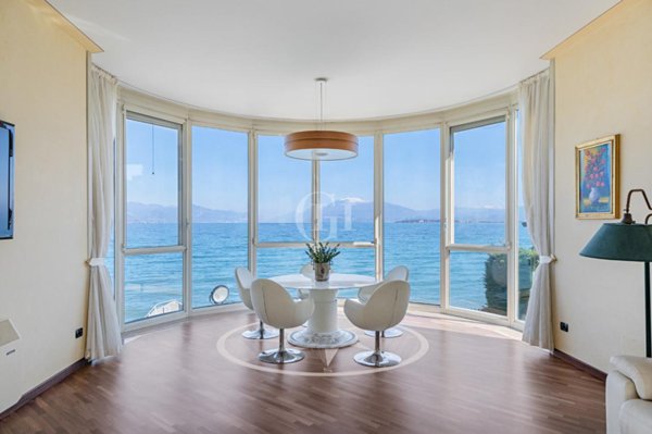 casa indipendente in vendita a Desenzano del Garda