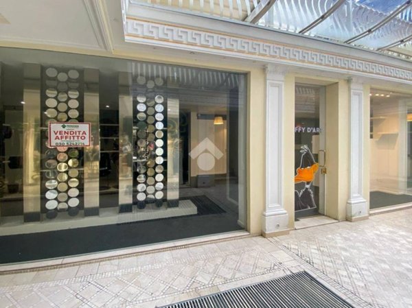 appartamento in vendita a Desenzano del Garda