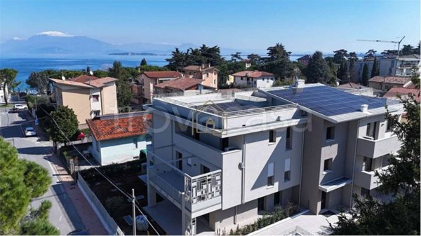 appartamento in vendita a Desenzano del Garda