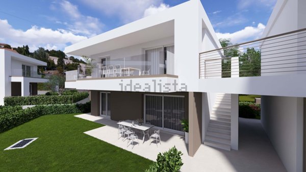 casa indipendente in vendita a Desenzano del Garda