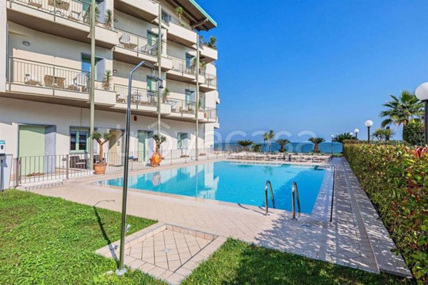 negozio in vendita a Desenzano del Garda