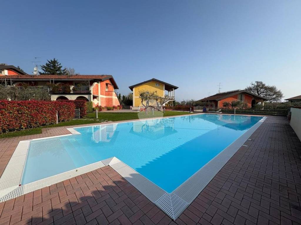 appartamento in vendita a Desenzano del Garda