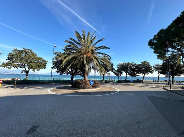 appartamento in vendita a Desenzano del Garda