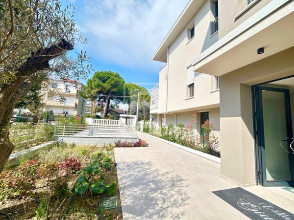 appartamento in vendita a Desenzano del Garda