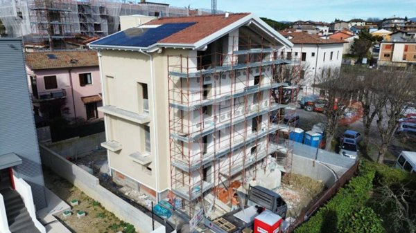 appartamento in vendita a Desenzano del Garda