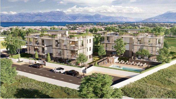 appartamento in vendita a Desenzano del Garda in zona Rivoltella