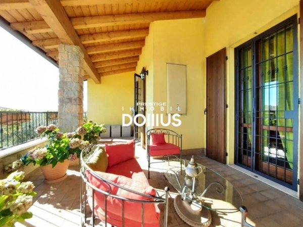 casa indipendente in vendita a Desenzano del Garda