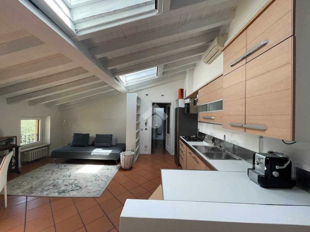 appartamento in vendita a Desenzano del Garda