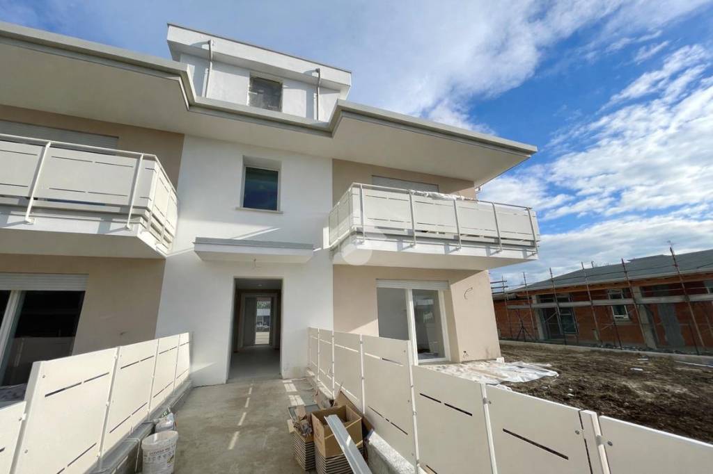 appartamento a Desenzano del Garda in zona San Martino della Battaglia