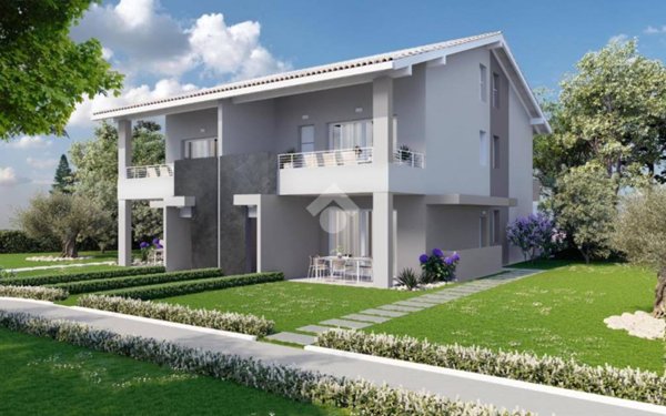 appartamento in vendita a Desenzano del Garda in zona Rivoltella