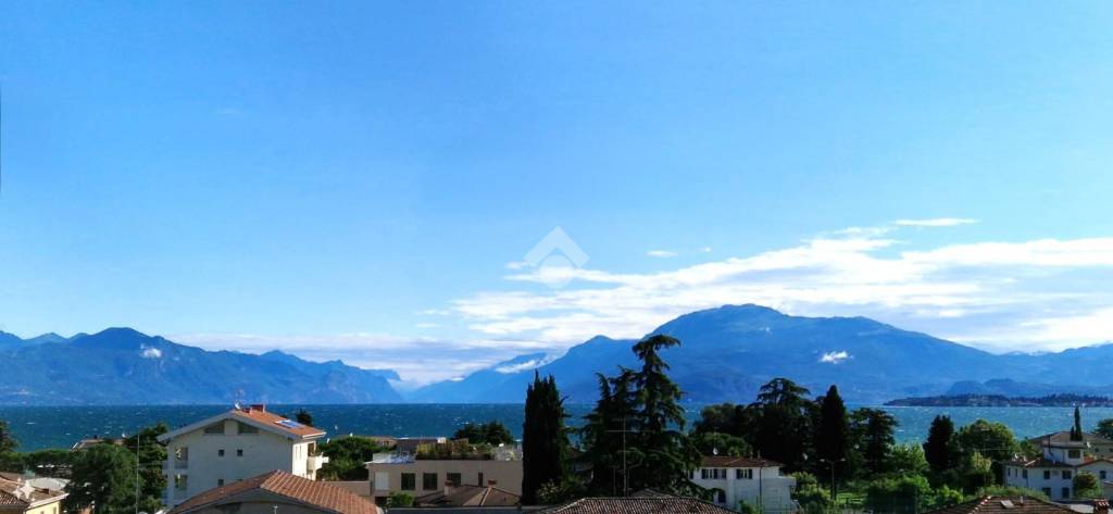 appartamento in vendita a Desenzano del Garda