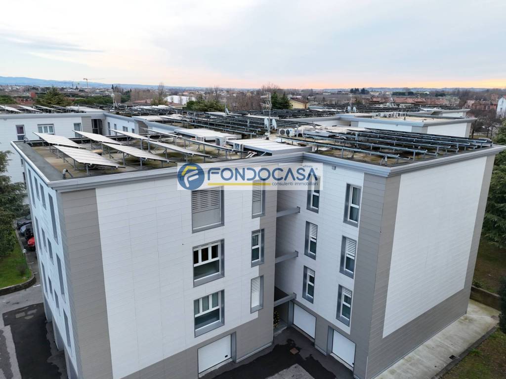 appartamento in vendita a Desenzano del Garda in zona Rivoltella