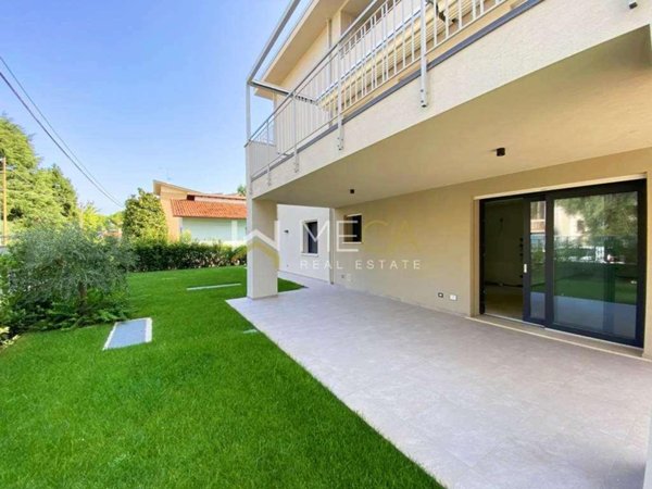 appartamento in vendita a Desenzano del Garda
