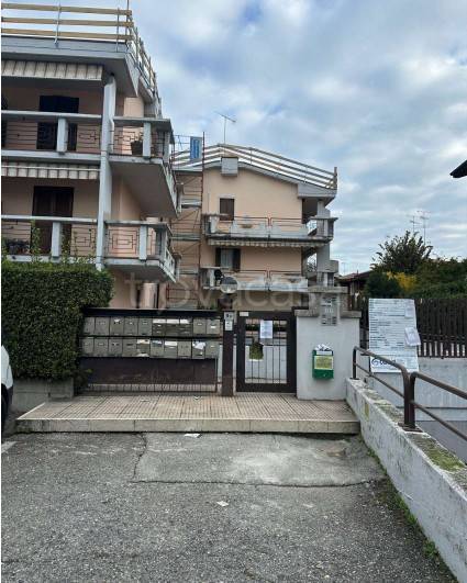 appartamento in vendita a Desenzano del Garda in zona Rivoltella