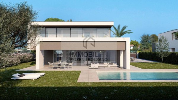 casa indipendente in vendita a Desenzano del Garda