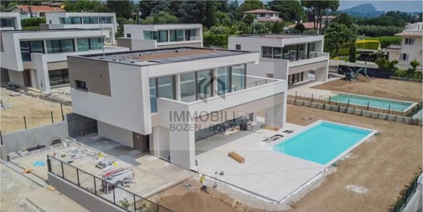 casa indipendente in vendita a Desenzano del Garda