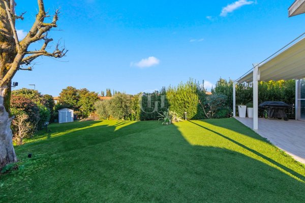 casa indipendente in vendita a Desenzano del Garda