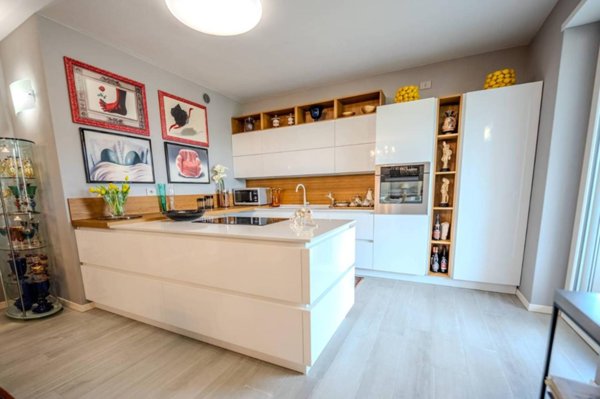 appartamento in vendita a Desenzano del Garda