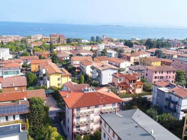 appartamento in vendita a Desenzano del Garda