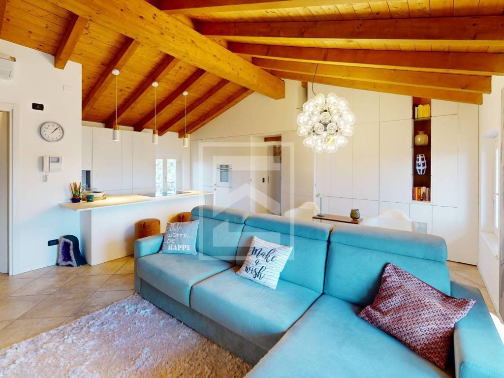 appartamento in vendita a Desenzano del Garda