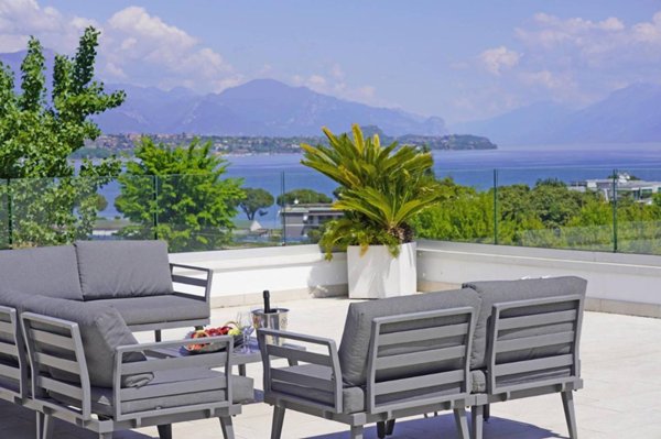 appartamento in vendita a Desenzano del Garda