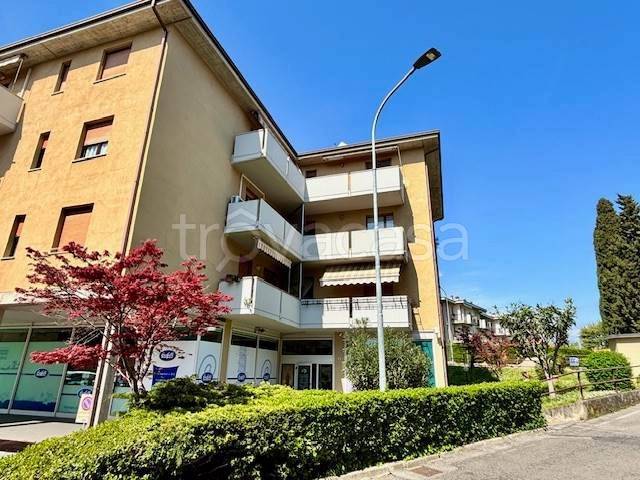appartamento in vendita a Desenzano del Garda