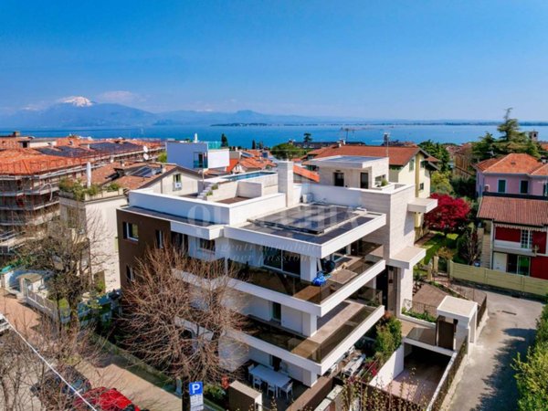 appartamento in vendita a Desenzano del Garda