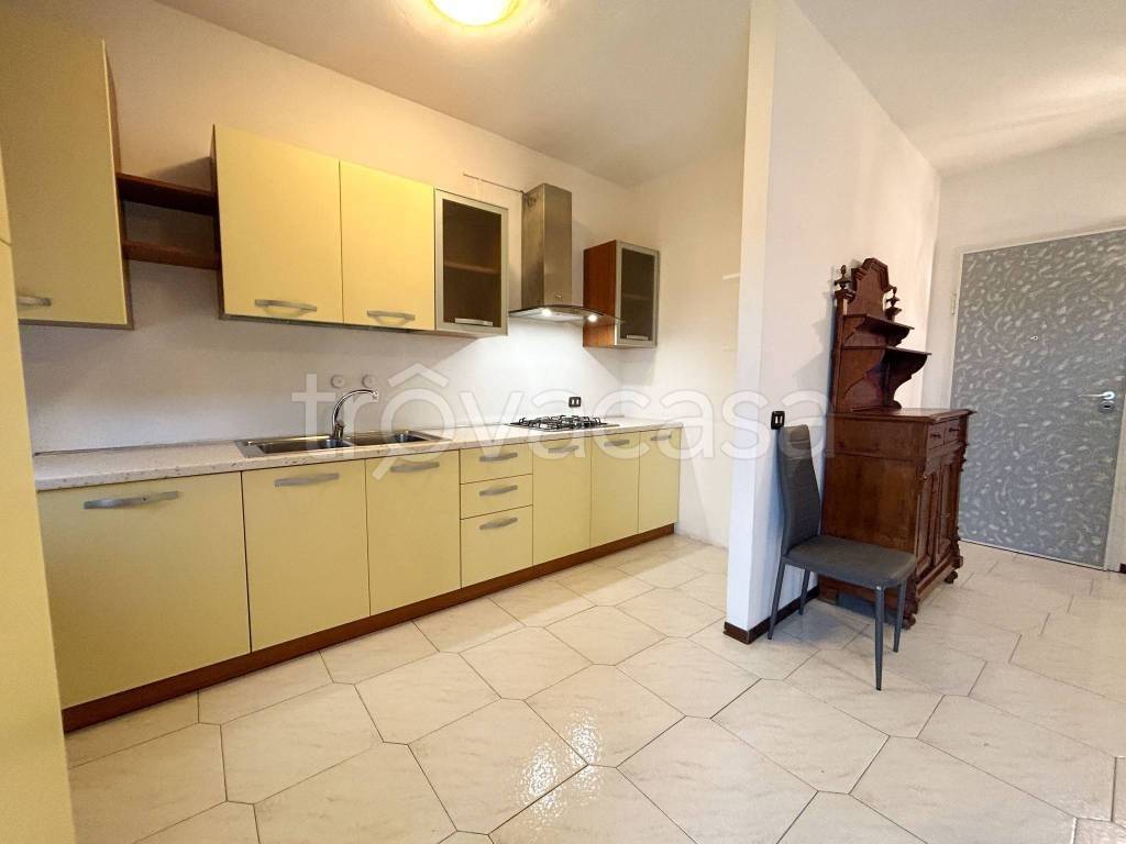 appartamento in vendita a Desenzano del Garda