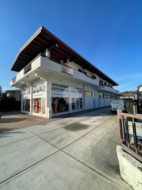 negozio in vendita a Desenzano del Garda